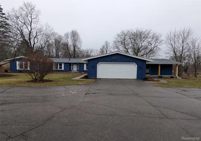 2nd image of 6353 Perry Rd, Grand Blanc, MI 48439 | MLS# 20261057276