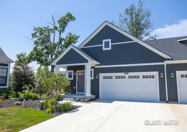 1st image of 8787 Brayridge Dr, Jenison, MI 49428 | MLS# 65026038039