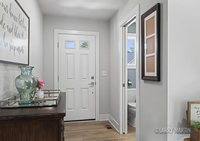 Listing Photo 4 - Condo for sale in building located at 8787 Brayridge Dr, Jenison, MI 49428