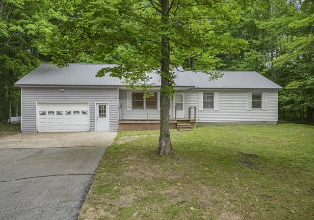 2nd image of 18320 Fewins Rd, Interlochen, MI 49643 | MLS# 78080071399