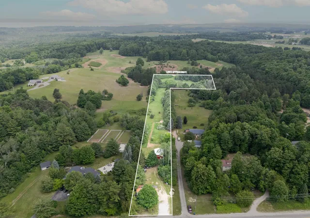 2nd image of 6173 Brackett Rd, Williamsburg, MI 49690 | MLS# 78080071401