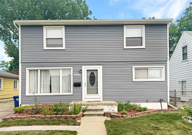 Photo 1 of Single family home for sale at 18424 Glenmore, Redford, MI 48240 | MLS# 20261057310 | Listing updated on 2026-09-12