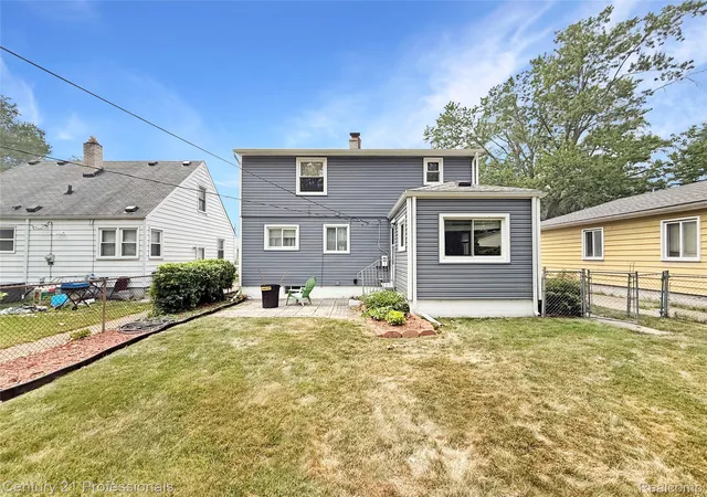 Photo 3 of Single family home for sale at 18424 Glenmore, Redford, MI 48240 | MLS# 20261057310 | Listing updated on 2026-09-12
