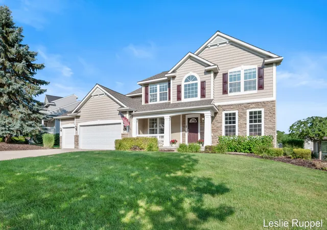 image of 2643 Arbor Chase Dr Ne, Grand Rapids, MI 49525 | MLS# 65026038059