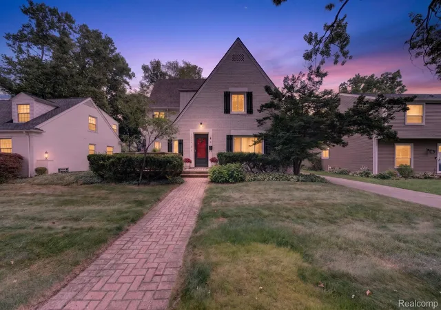 Photo 1 of Single family home for sale at 31710 Glencoe Dr, Beverly Hills, MI 48025 | MLS# 20261057329 | Listing updated on 2026-09-03