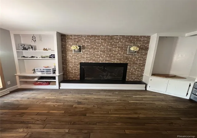 Photo 2 of Single family home for sale at 1439 Ivanhoe Rd, Ludington, MI 49431 | MLS# 20261057334 | Listing updated on 2026-07-25