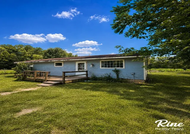 Photo 2 of Single family home for sale at 610 Clark St, Niles, MI 49120 | MLS# 61050215966 | Listing updated on 2026-09-17