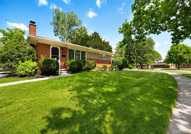 Photo 2 of Single family home for sale at 7677 Terri Dr, Westland, MI 48185 | MLS# 20261057336 | Listing updated on 2026-08-29