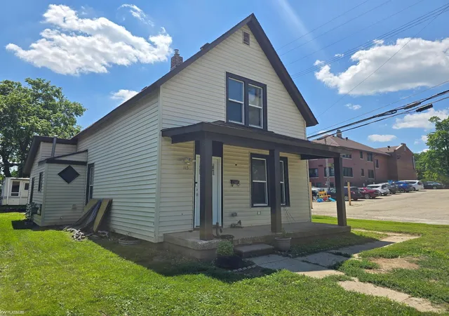 Photo 2 of Single family home for sale at 115 Robertson St, Mount Clemens, MI 48043 | MLS# 58050215973 | Listing updated on 2026-07-23