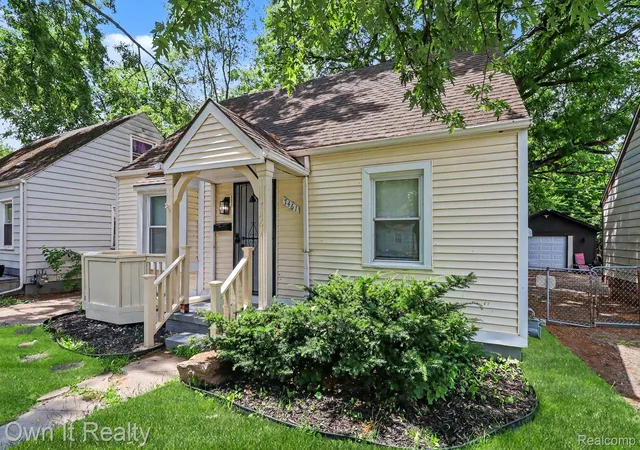 Photo 2 of Single family home for sale at 7461 Lamphere, Redford, MI 48239 | MLS# 20261057357 | Listing updated on 2026-10-20