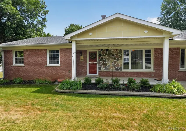 4th image of 25650 Glamorgan, Novi, MI 48374 | MLS# 20261057366