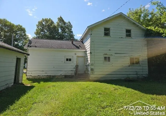 Photo 3 of Single family home for sale at 811 N Granger St, Saginaw, MI 48602 | MLS# 61050215978 | Listing updated on 2026-07-23