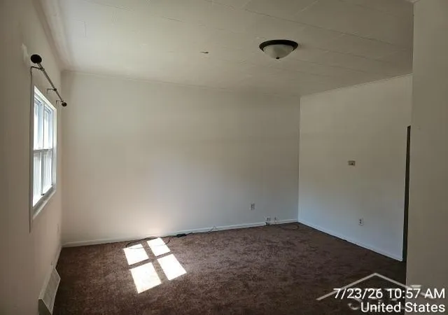 Photo 3 of Single family home for sale at 811 N Granger St, Saginaw, MI 48602 | MLS# 61050215978 | Listing updated on 2026-07-23