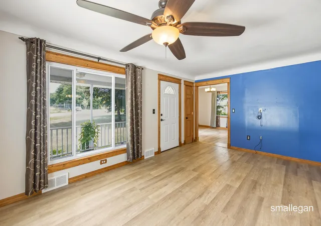 Photo 3 of Single family home for sale at 4005 Hendershot Ave NW, Grand Rapids, MI 49544 | MLS# 65026038090 | Listing updated on 2026-09-16