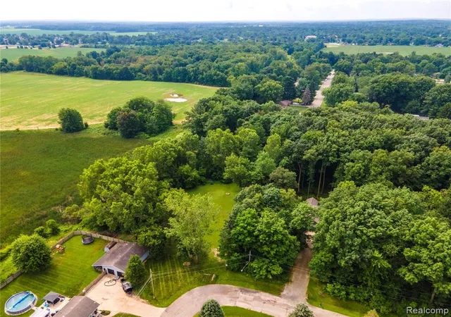 Land for sale at 00 Schoolcraft Dr, Davison, MI 48423 | MLS# 5050215986