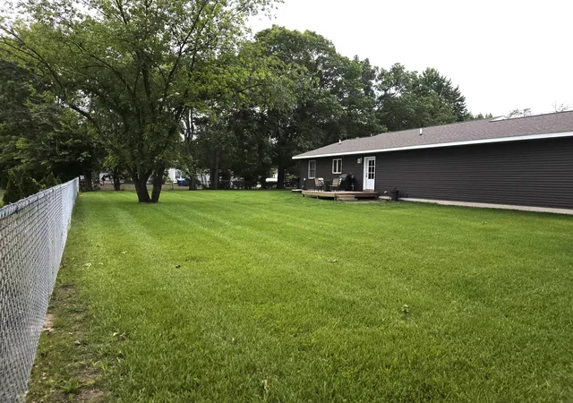 Photo 3 of Single family home for sale at 2288 Evanston Ave, Muskegon, MI 49442 | MLS# 71026038092 | Listing updated on 2026-09-09
