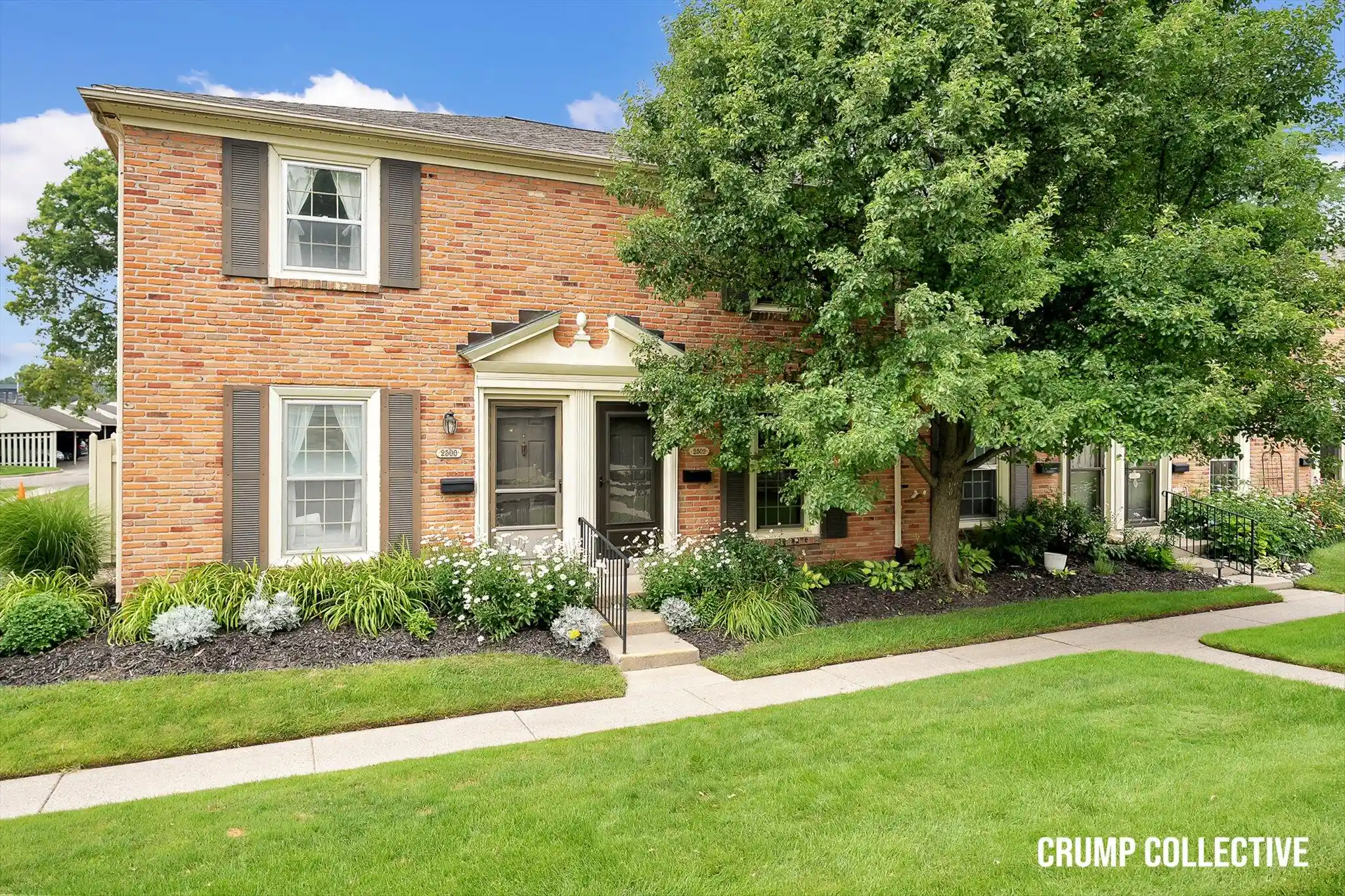 Listing Photo 2 - Condo for sale in 2502 Vlg Dr Se located at 2502 Vlg Dr Se, Kent, MI 49506 - Unit #99
