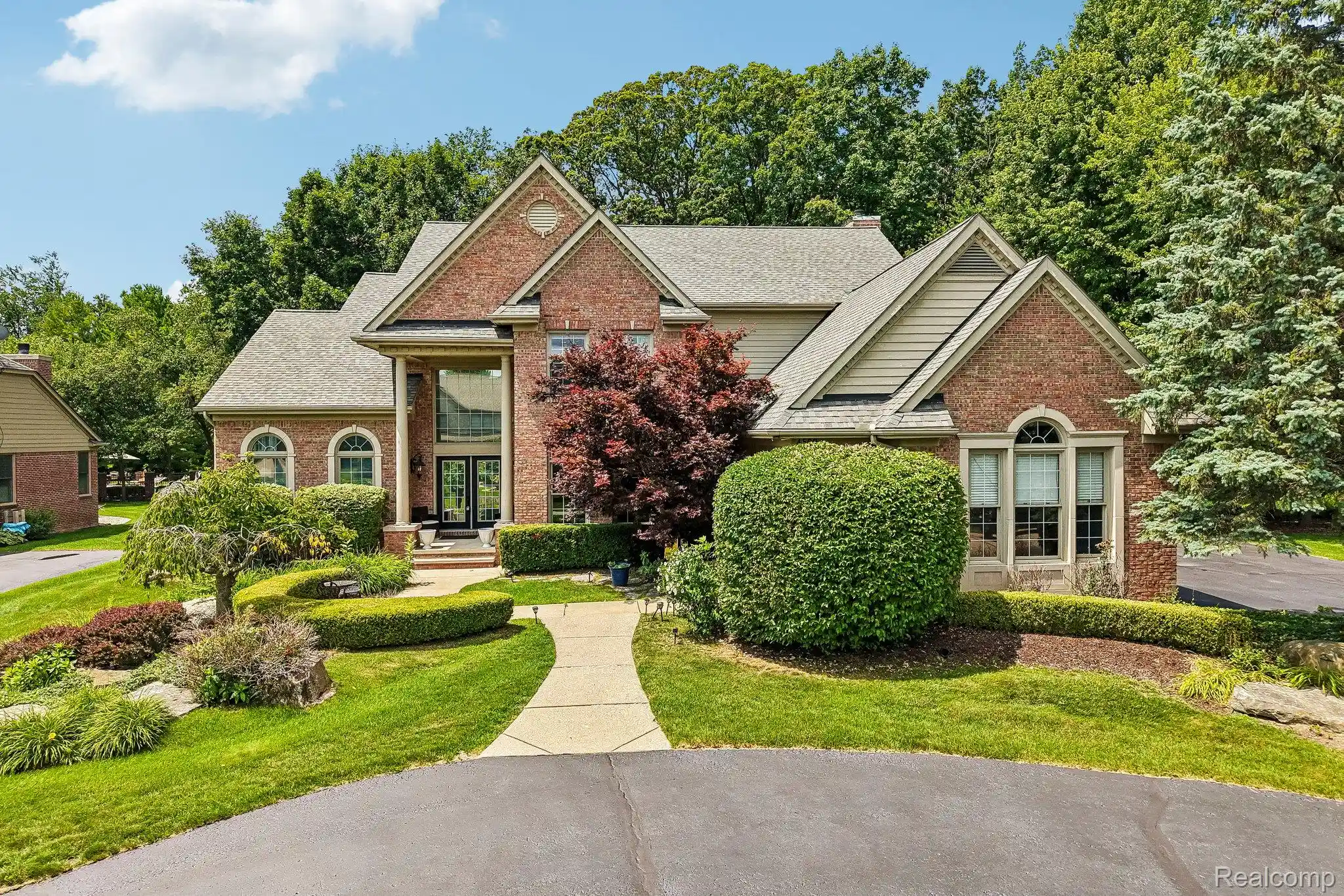 Photo 1 of Single family home for sale at 4500 Boxwood Ct, Oakland Township, MI 48306 | MLS# 20261057400 | Listing updated on 2026-10-23