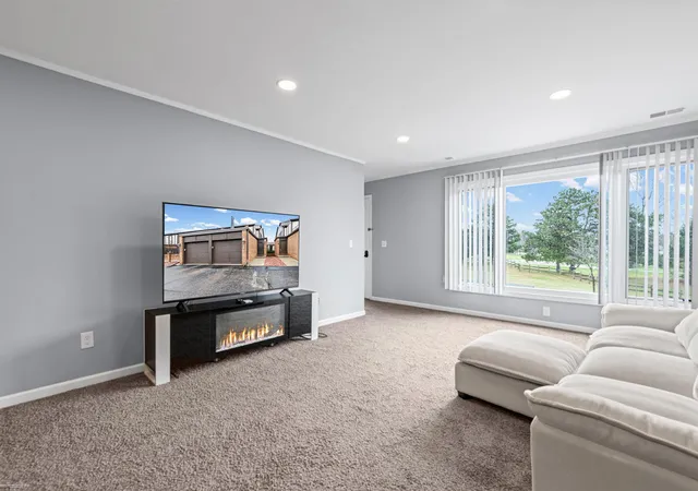 Photo 3 of Condo for sale at 417 Country Clb Dr, Saint Clair Shores, MI 48082 | MLS# 58050215991 | Listing updated on 2026-09-14