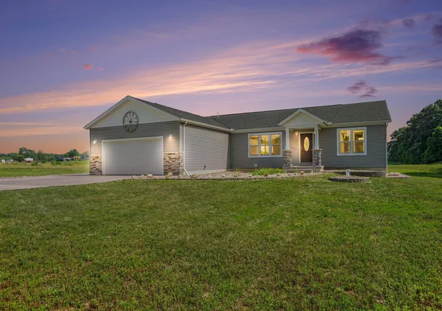 Photo 1 of Sale Pending at 3170 Pine Lake St, Niles, MI 49120 | MLS# 69026038114 | Listing updated on 2026-08-25