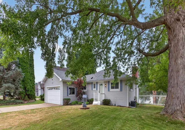 Photo 3 of Single family home for sale at 10790 N Waldron Rd, Jerome, MI 49249 | MLS# 55026038119 | Listing updated on 2026-08-26