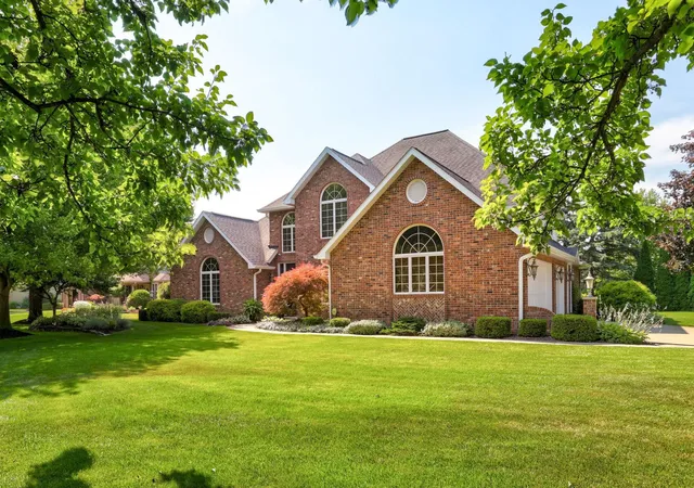 Photo 2 of Single family home for sale at 709 Meadow Ln, Frankenmuth, MI 48734 | MLS# 61050215992 | Listing updated on 2026-09-09