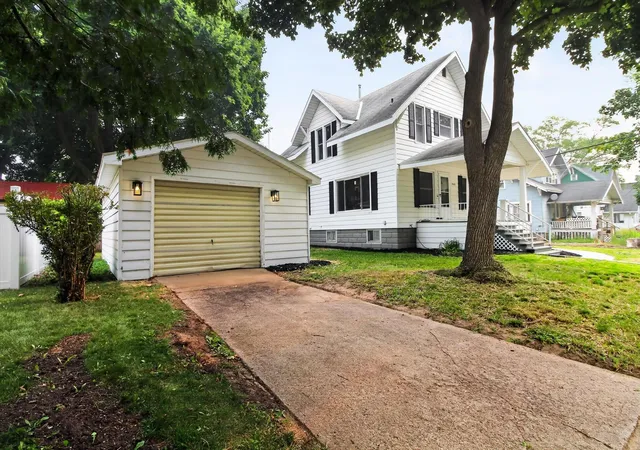 2nd image of 509 Liberty St, Alma, MI 48801 | MLS# 79080071418