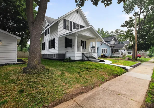 Photo 3 of Single family home for sale at 509 Liberty St, Alma, MI 48801 | MLS# 79080071418 | Listing updated on 2026-09-16
