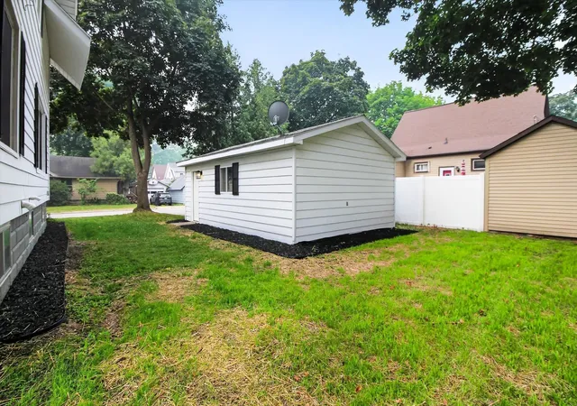 51st image of 509 Liberty St, Alma, MI 48801 | MLS# 79080071418