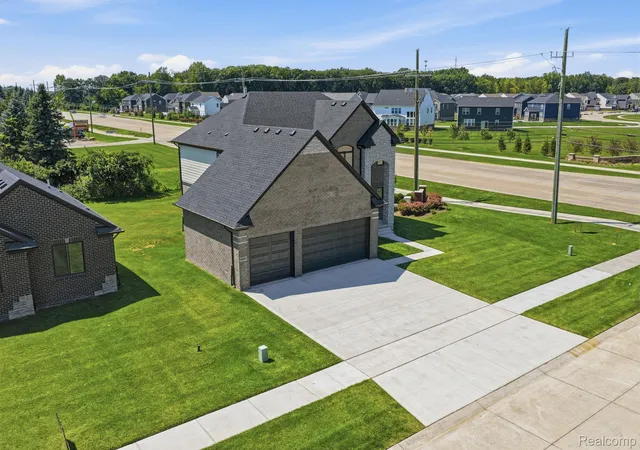 Photo 3 of Single family home for sale at 50987 Remar Farms, Macomb, MI 48042 | MLS# 20261057410 | Listing updated on 2026-10-10