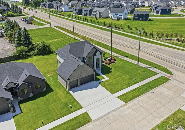 Photo 4 of Single family home for sale at 50987 Remar Farms, Macomb, MI 48042 | MLS# 20261057410 | Listing updated on 2026-10-10