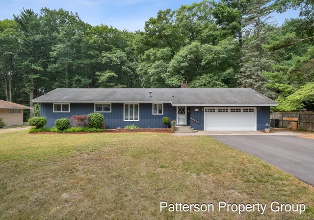 2nd image of 5087 Lake Harbor Rd, Norton Shores, MI 49441 | MLS# 71026038128