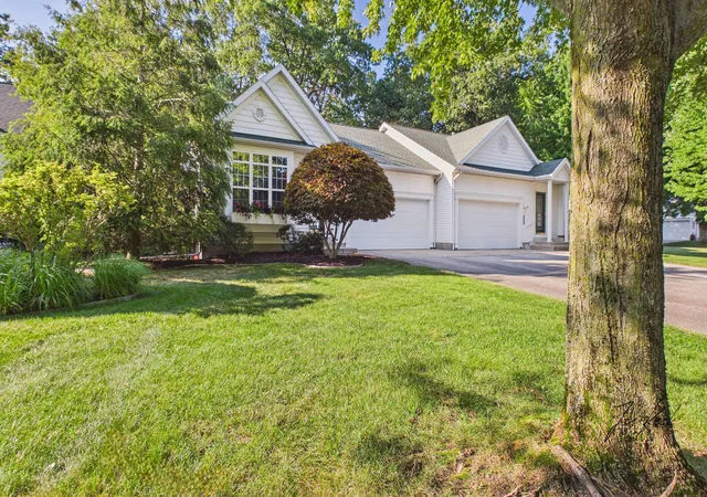 1st image of 14993 Thoroughbred Run #2, Spring Lake, MI 49456 | MLS# 71026038136