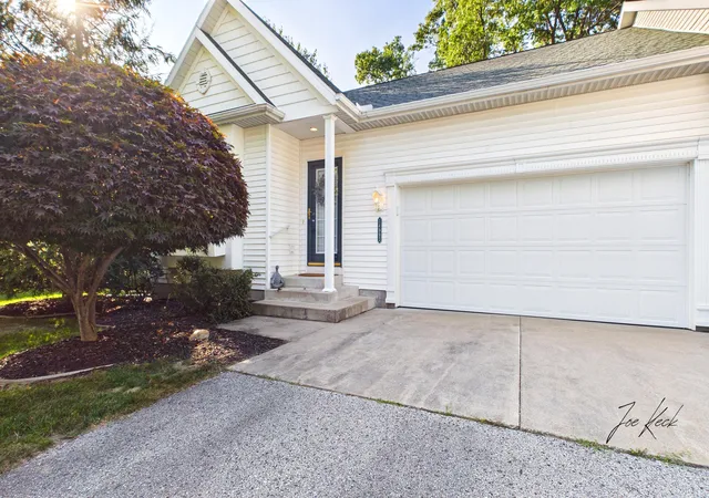 2nd image of 14993 Thoroughbred Run #2, Spring Lake, MI 49456 | MLS# 71026038136