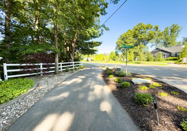 31st image of 14993 Thoroughbred Run #2, Spring Lake, MI 49456 | MLS# 71026038136