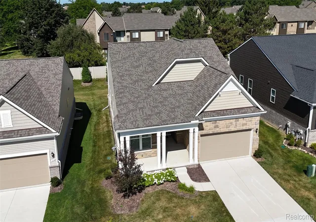 Photo 21 of Condo for sale at 38731 Chasewood Ct, Farmington, MI 48335 | MLS# 20261057428 | Listing updated on 2026-07-28