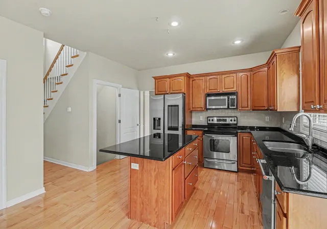 Photo 3 of Single family home for sale at 5229 Stapleton Dr, Kalamazoo, MI 49009 | MLS# 66026038143 | Listing updated on 2026-08-25