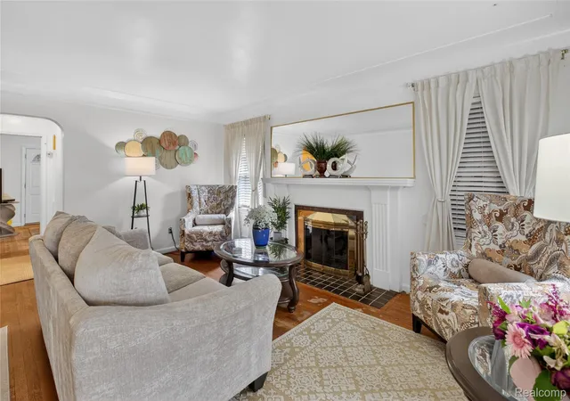 Photo 3 of Single family home for sale at 17420 Annchester Rd, Detroit, MI 48219 | MLS# 20261057434 | Listing updated on 2026-07-31