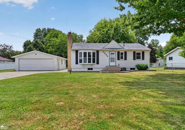 1st image of 5286 Roberts Dr, Flint, MI 48506 | MLS# 5050216005