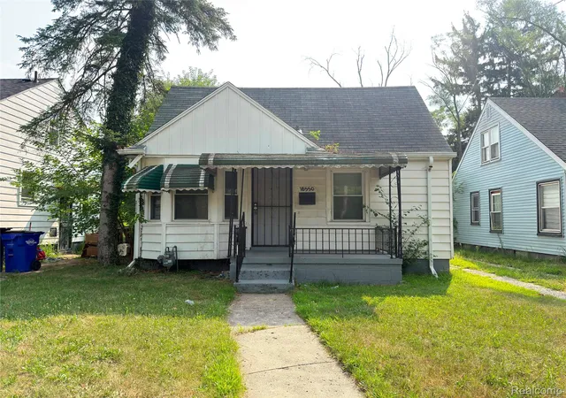 Photo 1 of Single family home for sale at 18550 Pierson St, Detroit, MI 48219 | MLS# 20261057436 | Listing updated on 2026-08-15