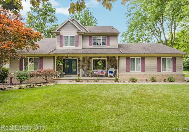 Photo 1 of Sale Pending at 420 Rosario Ln, White Lake, MI 48386 | MLS# 20261057438 | Listing updated on 2026-09-10