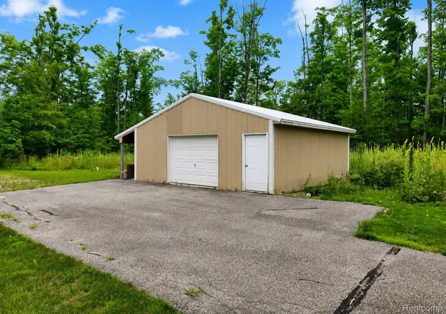 Photo 3 of Single family home for sale at 11183 Wolf Rd, Johannesburg, MI 49751 | MLS# 20261057439 | Listing updated on 2026-09-05