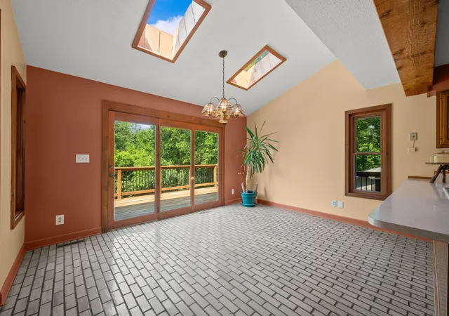 Photo 4 of Single family home for sale at 500 Tuttle Rd, Baroda, MI 49101 | MLS# 69026038153 | Listing updated on 2026-10-05