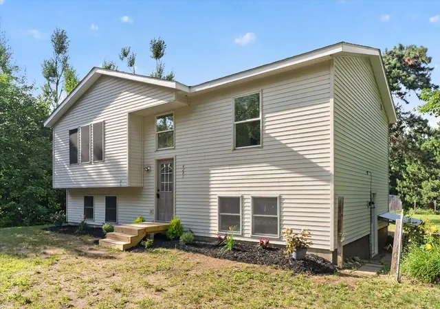 Photo 3 of Single family home for sale at 4241 Laming Cir, Elmira, MI 49730 | MLS# 65026038157 | Listing updated on 2026-09-18