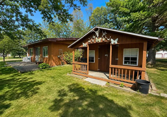 Photo 1 of Single family home for sale at 22713 Pogy Lake Dr, Evart, MI 49631 | MLS# 72026038158 | Listing updated on 2026-08-27
