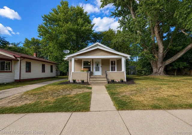 5th image of 4301 Menton St, Flint, MI 48507 | MLS# 20261057447