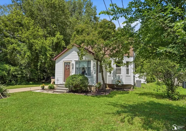 1st image of 26396 Sibley Rd, Romulus, MI 48174 | MLS# 57050216017