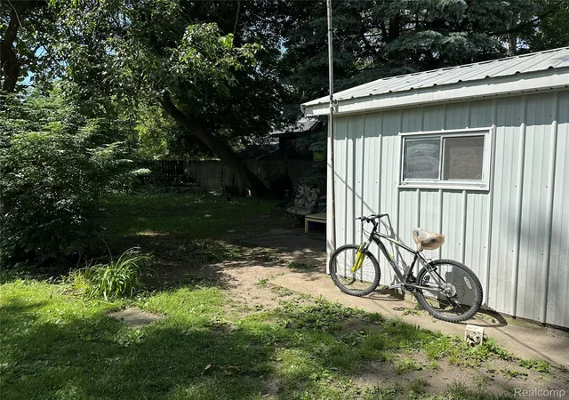 4th image of 934 Howard St, Port Huron, MI 48060 | MLS# 20261057465