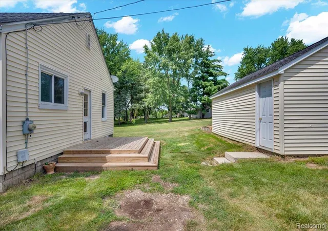 Photo 4 of Single family home for sale at 3852 N Lapeer Rd, Lapeer, MI 48446 | MLS# 20261057467 | Listing updated on 2026-09-23
