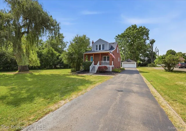 Photo 3 of Single family home for sale at 28115 6 Mile Rd, Livonia, MI 48152 | MLS# 20261057468 | Listing updated on 2026-09-12